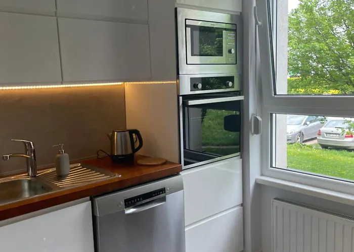 - W Domu - 130m2 Z Tarasem I Ogródkiem *