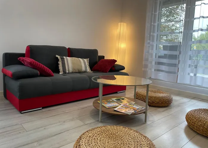 - W Domu - 130m2 Z Tarasem I Ogródkiem *