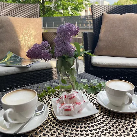 - W Domu - 130m2 Z Tarasem I Ogrodkiem * ヴロツワフ