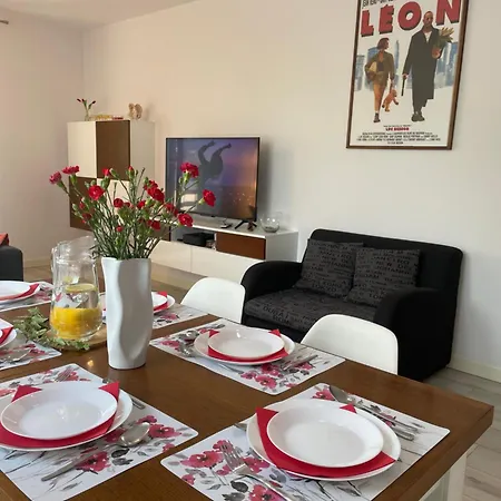 アパート - W Domu - 130m2 Z Tarasem I Ogrodkiem